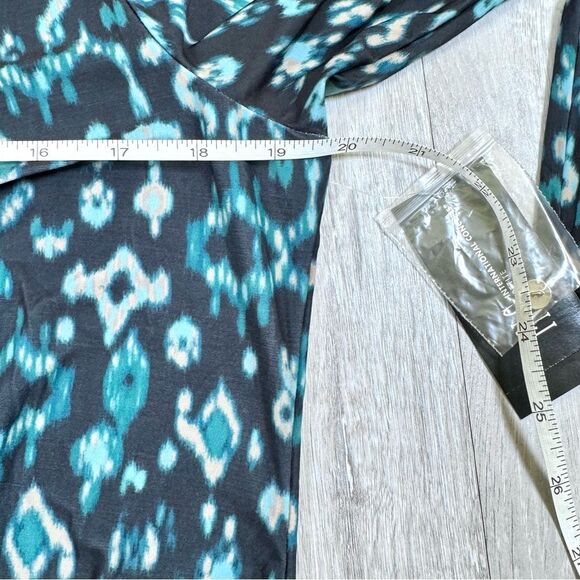 INC Women's NWT Petite Blue Geometric Print Ruched V Neck Long Sleeve Top L - Picture 5 of 7